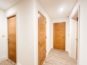 Photo 16- click for photo gallery